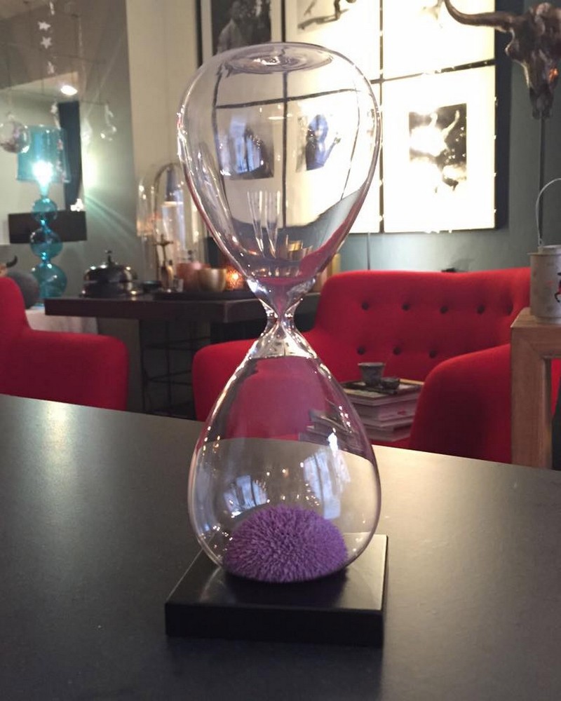 Magnetic hourglass Magnetic hourglass