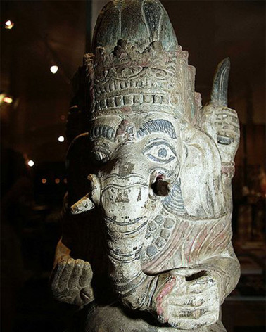 India - Ganesha wooden Statue