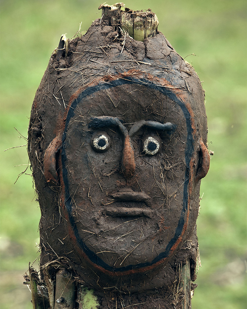 Hans Silvester - Scarecrows, Ethiopia 05 Hans Silvester - Scarecrows, Ethiopia 05
