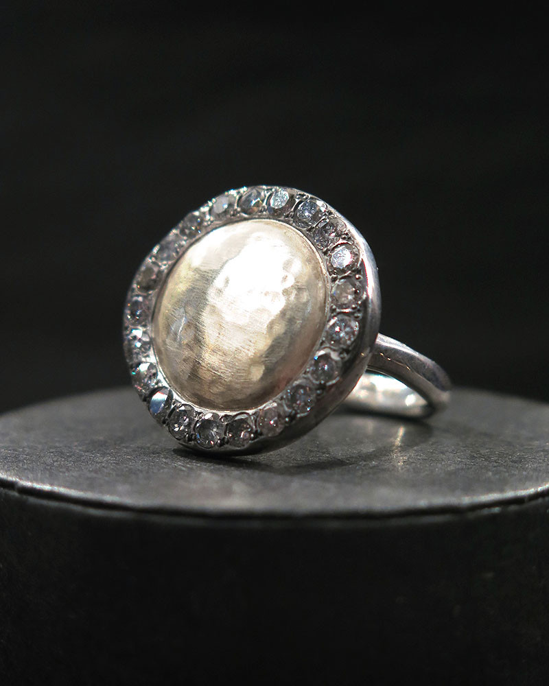 Rosa Maria - Or Martelé et Diamonds Rosa Maria - Or Martelé et Diamonds