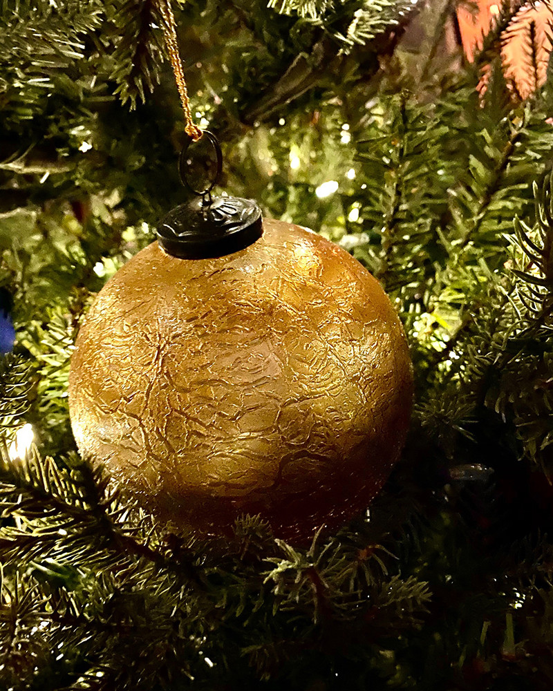 Christmas Baubles - crackled golden glass