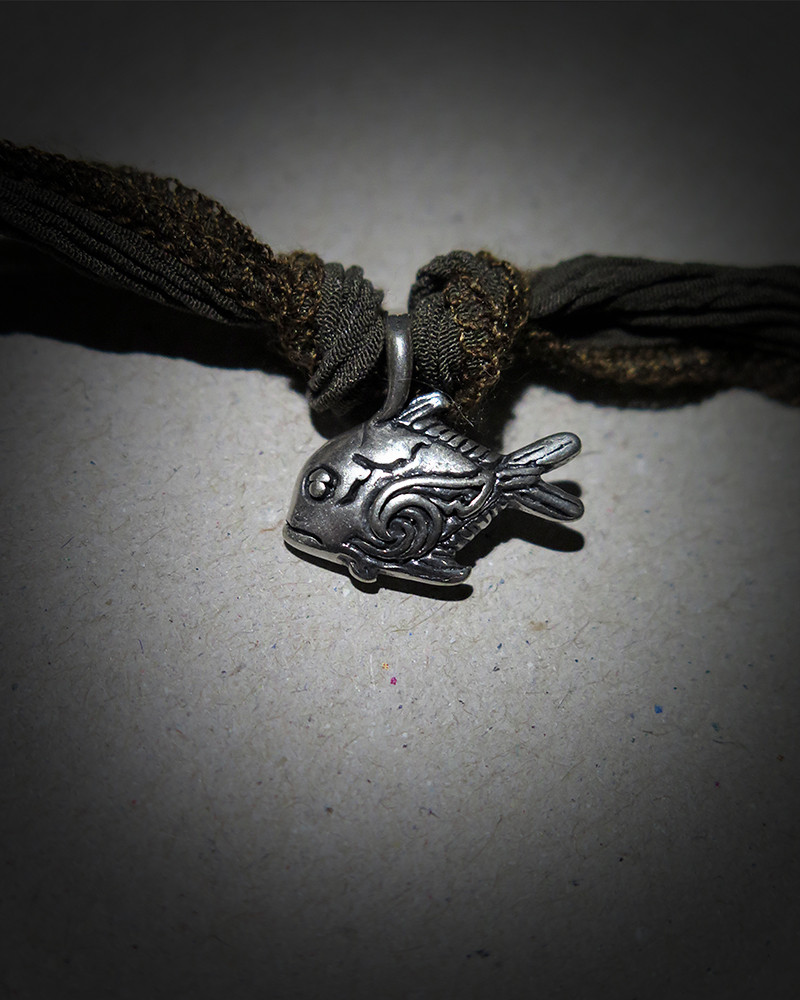 Catherine Michiels - Charm Keola Fish Catherine Michiels - Charm Keola Fish