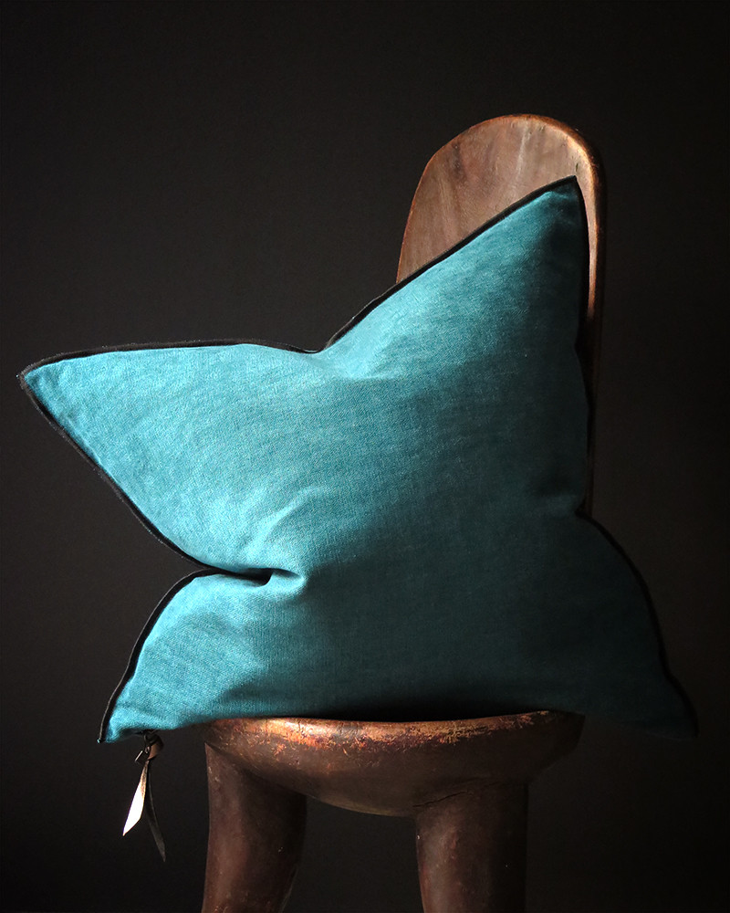 Maison de Vacances - Peacock chenille canvas cushion Maison de Vacances - Peacock chenille canvas cushion