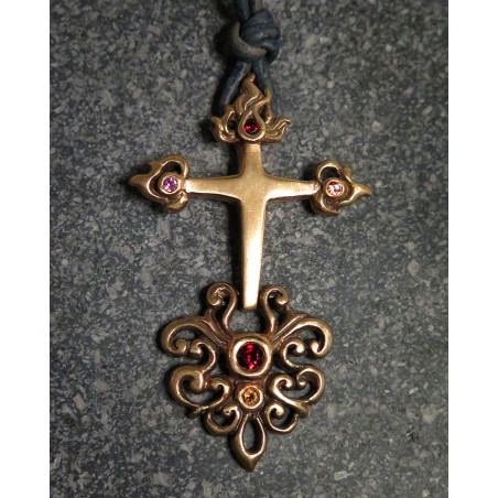 Catherine Michiels - Pendentif Croix Sacrée