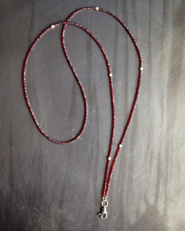 Catherine Michiels - Collier perles verres bordeaux