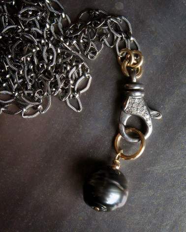 Catherine Michiels -  Diamond clasp Chain