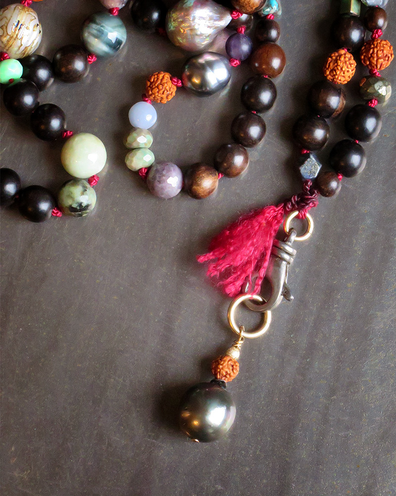 Catherine Michiels - Multi stones and basilic bead necklace Catherine Michiels - Multi stones and basilic bead necklace