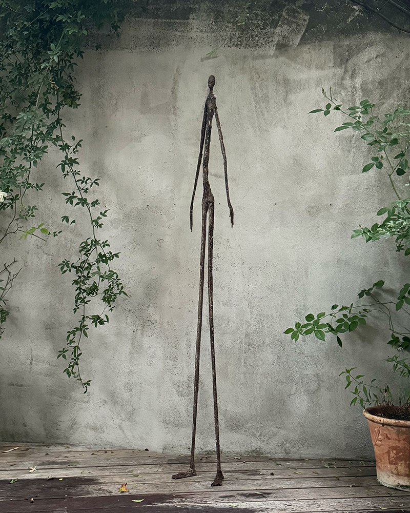 Ndary Lo Standing Man Statue