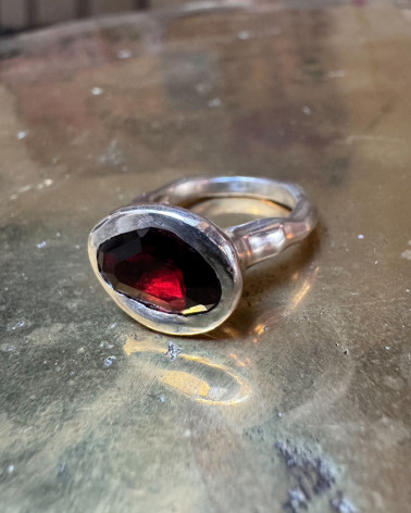 Rosa Maria - bague en argent avec grenat