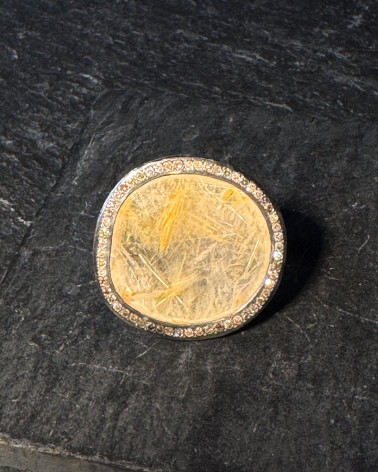 Rosa Maria Ring - Golden quartz & diamonds