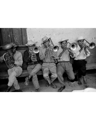 Hans Silvester, silver print, musicians playing trombones