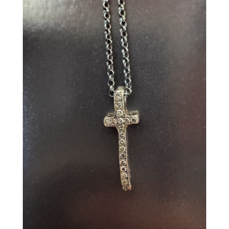 Pendentif croix pavée de diamants – Rosa Maria